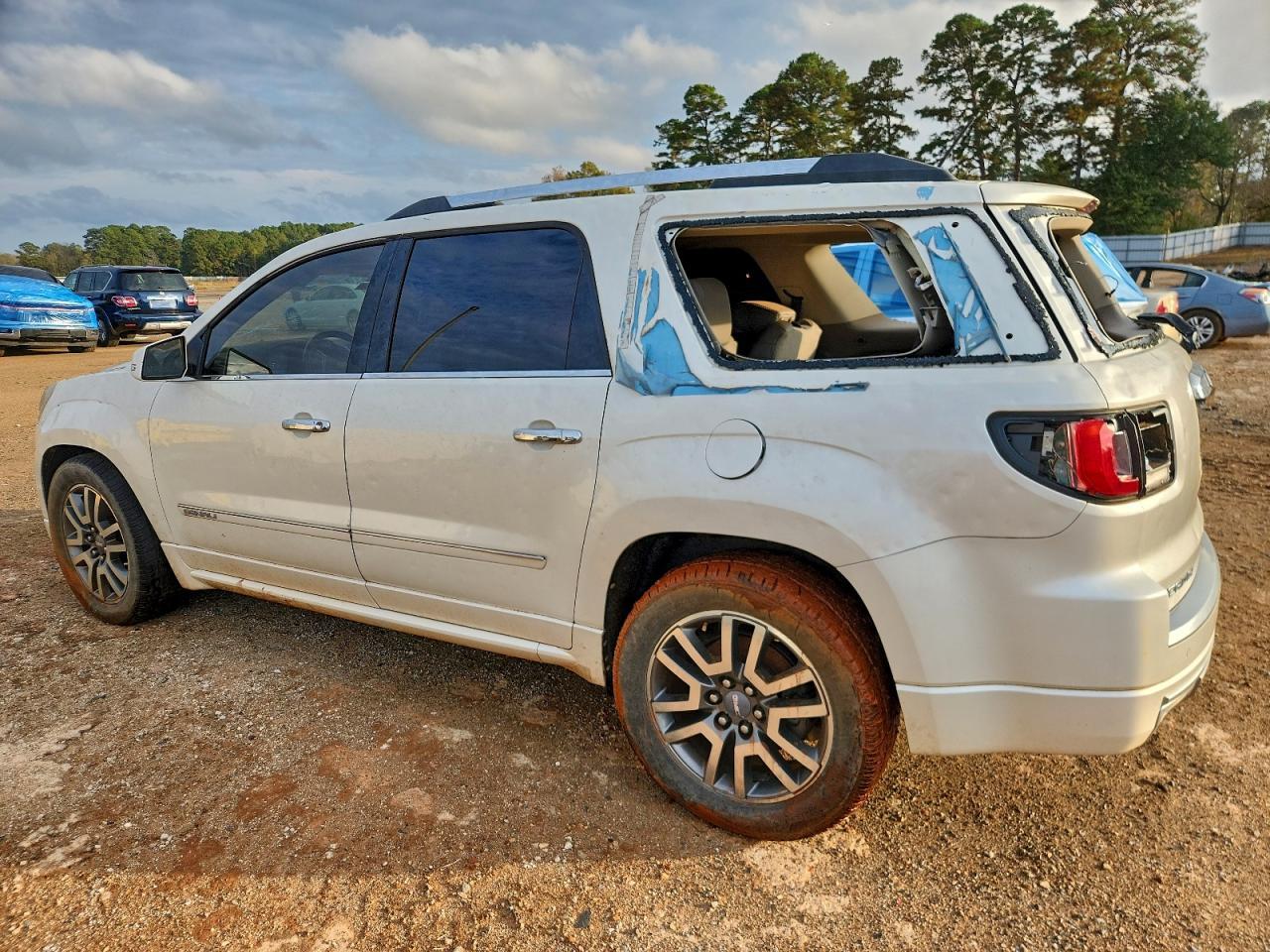 2014 GMC Acadia Denali - Image 2
