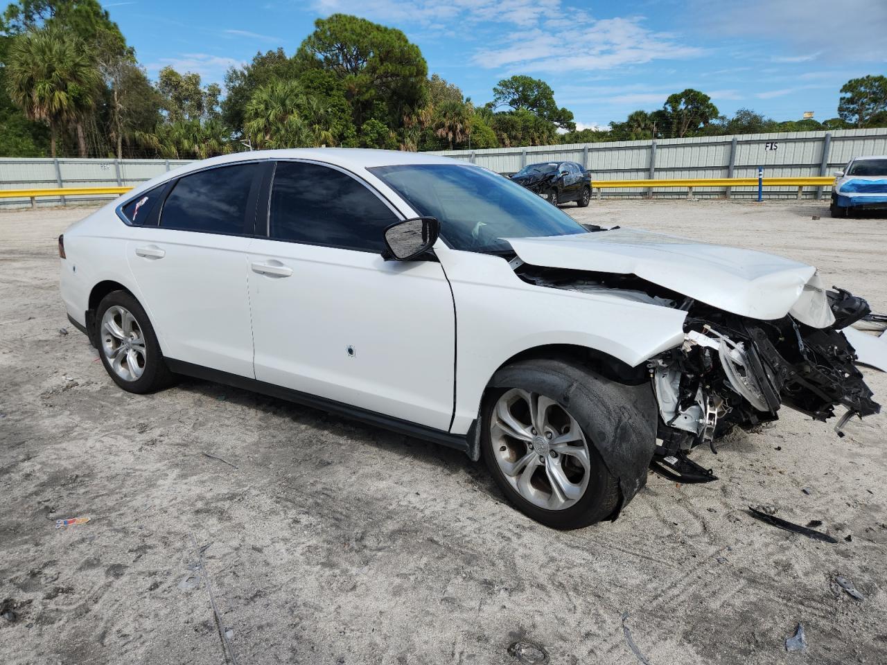 2023 Honda Accord Lx - Фото 4