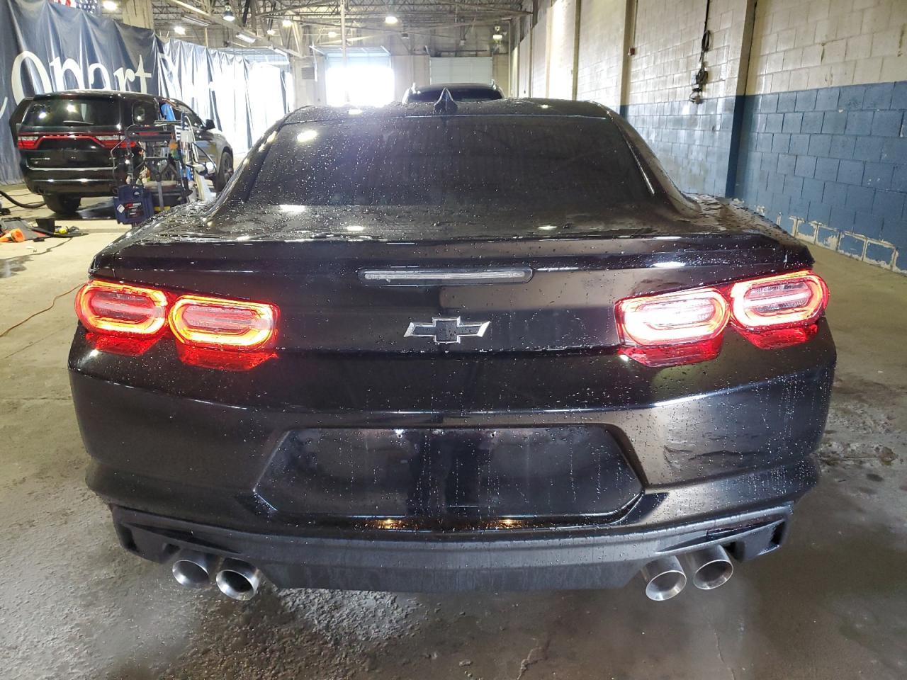 2022 Chevrolet Camaro Lt1 - Фото 6