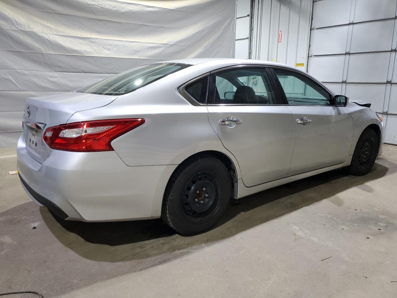 2017 Niss Altima 2.5 S - Фото 3