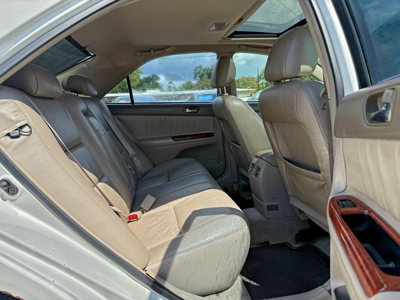 2002 Toyota Camry Le - Image 6