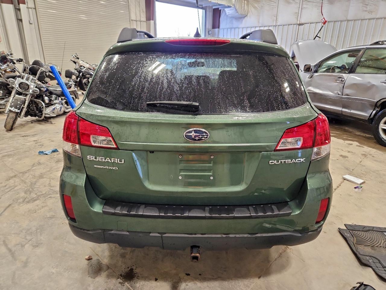 2011 Subaru Outback 2.5I Limited - Image 6
