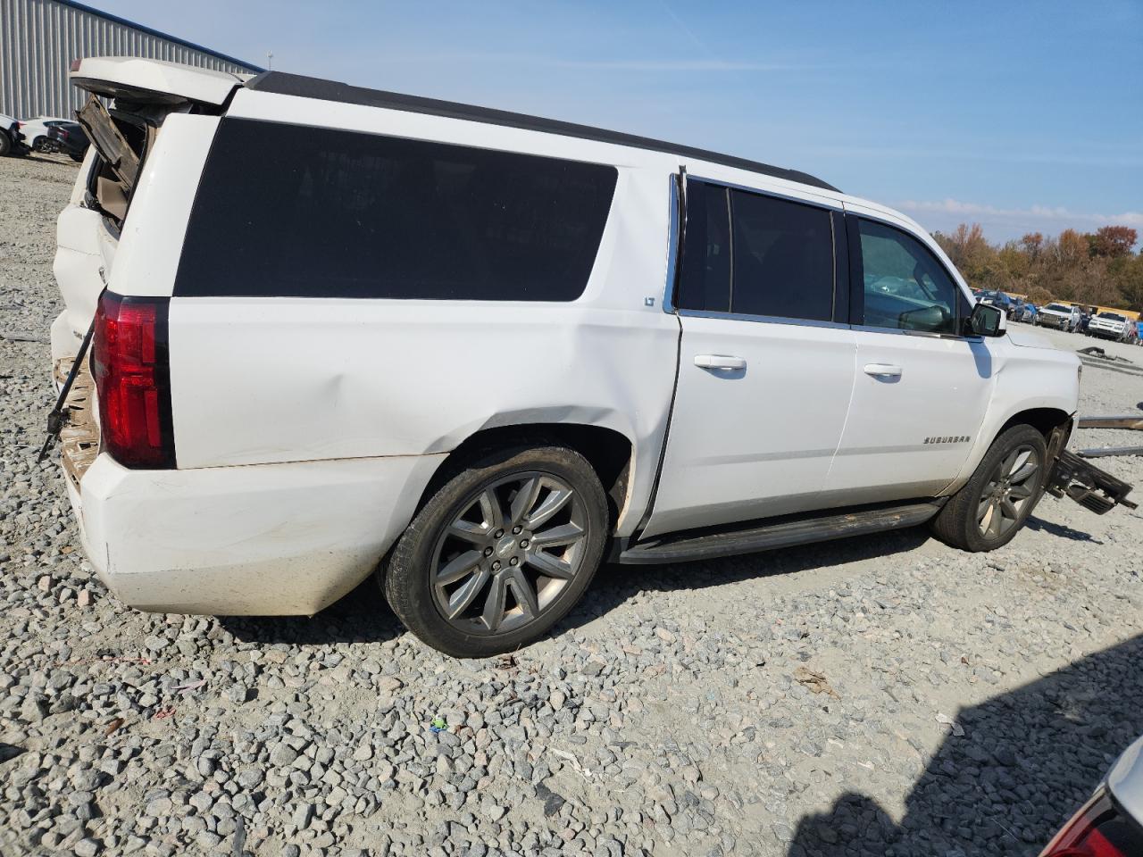 2019 Chevrolet Suburban C1500 Lt - Image 3
