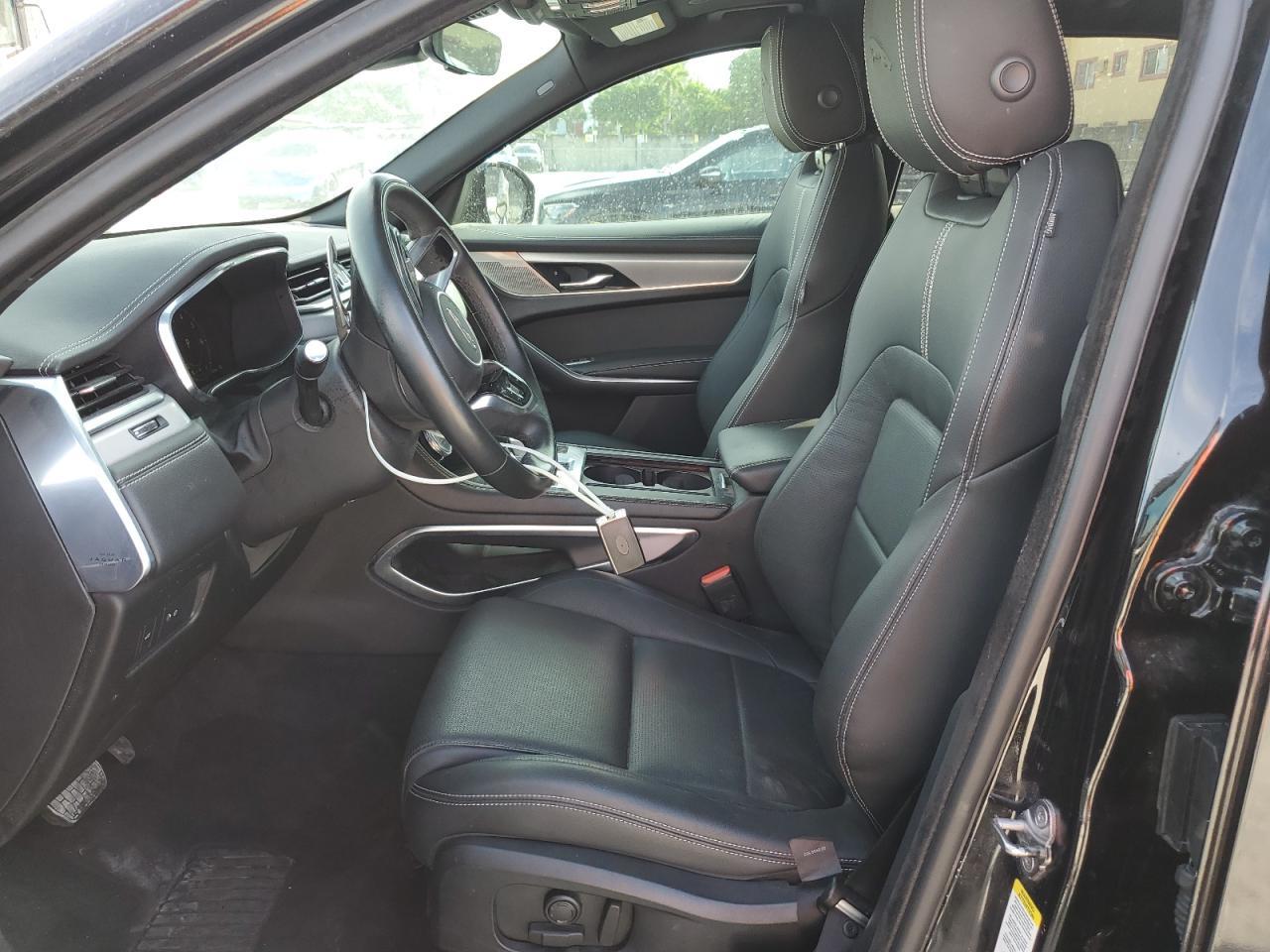 2024 Jaguar F-Pace R-Dynamic S - Фото 7