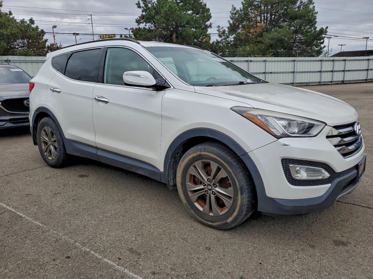 2014 Hyundai Santa Fe Sport - Image 4