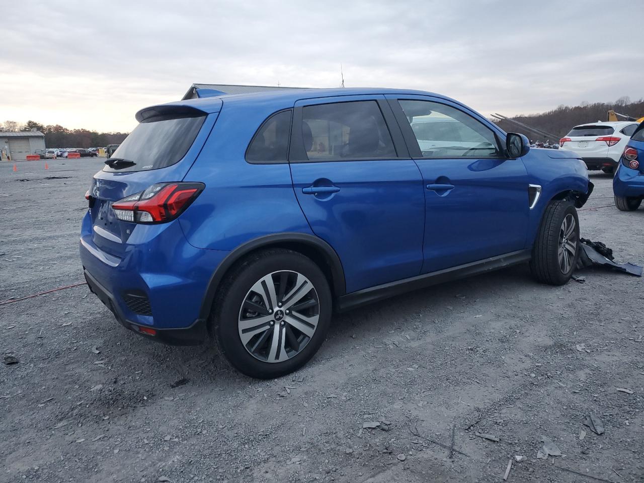 2025 Mitsubishi Outlander Sport S - Фото 3