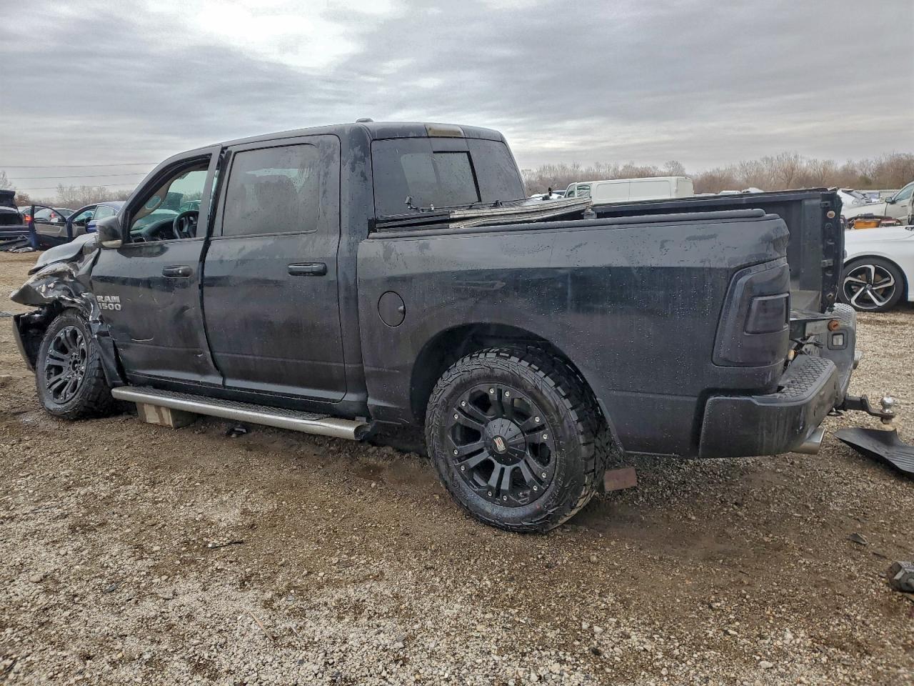 2015 Ram 1500 Sport - Фото 2