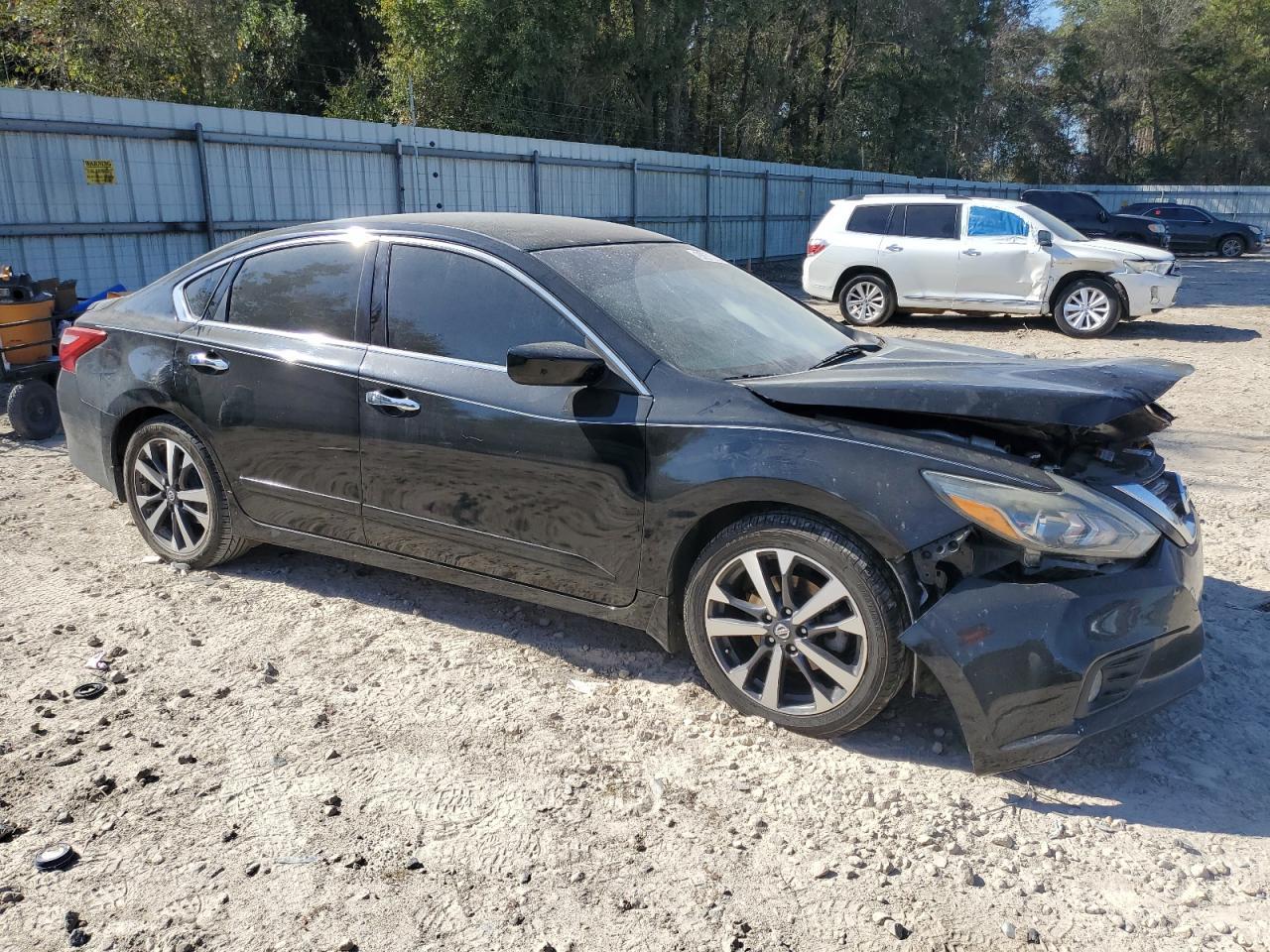 2016 Niss Altima - Фото 4