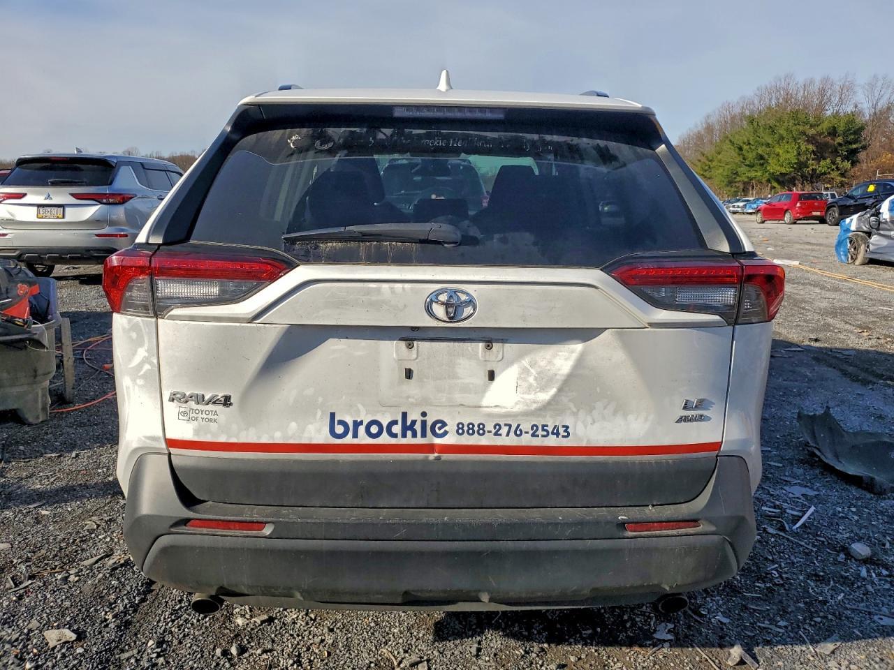 2021 Toyota Rav4 Le - Фото 6