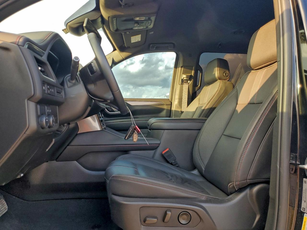 2023 Chevrolet Suburban C1500 Rst - Фото 7