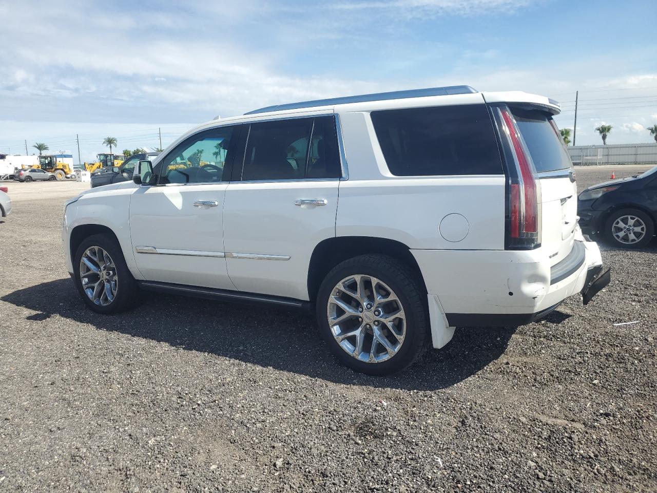 2017 Cadillac Escalade Premium Luxury - Фото 2