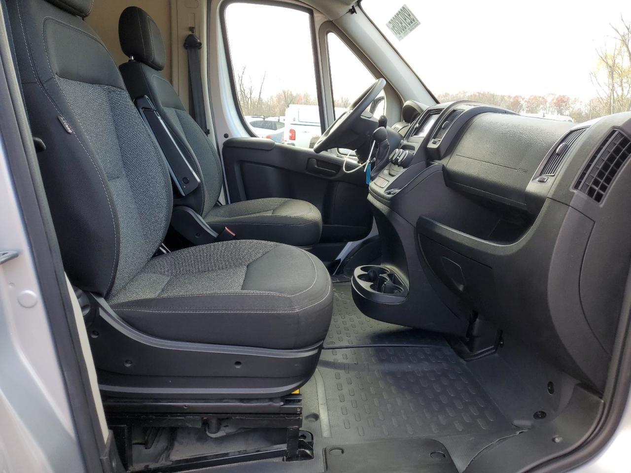 2016 Ram Promaster 2500 Recreational Vehicle - Фото 5