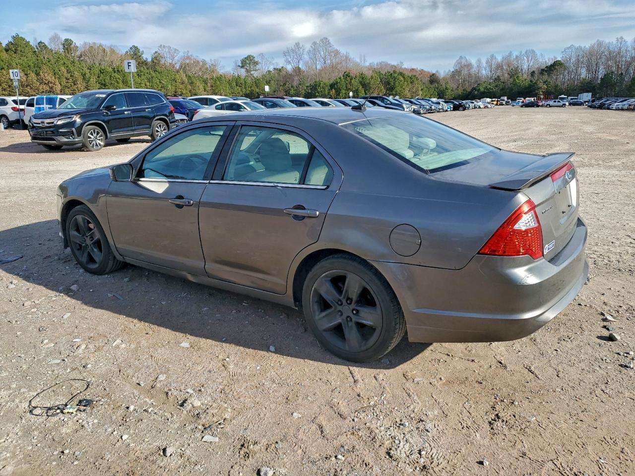 2010 Ford Fusion Se - Фото 2