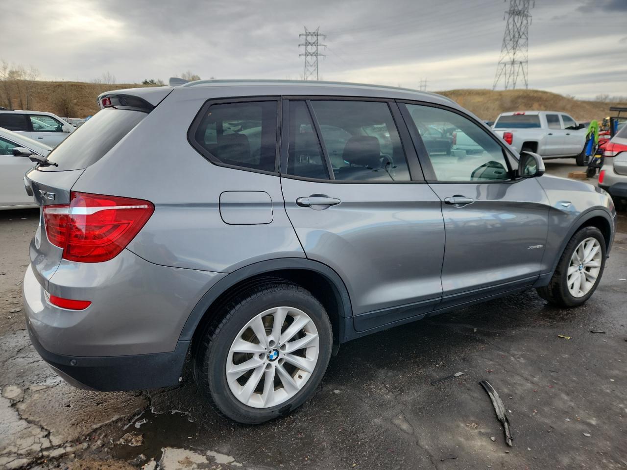 2017 BMW X3 xDrive28I - Фото 3