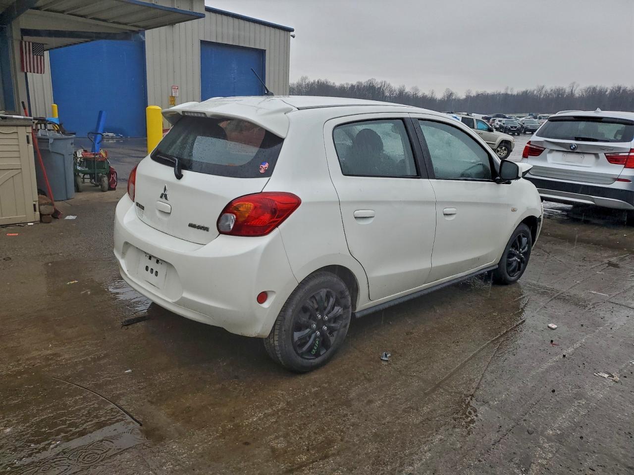 2015 Mitsubishi Mirage De - Фото 3