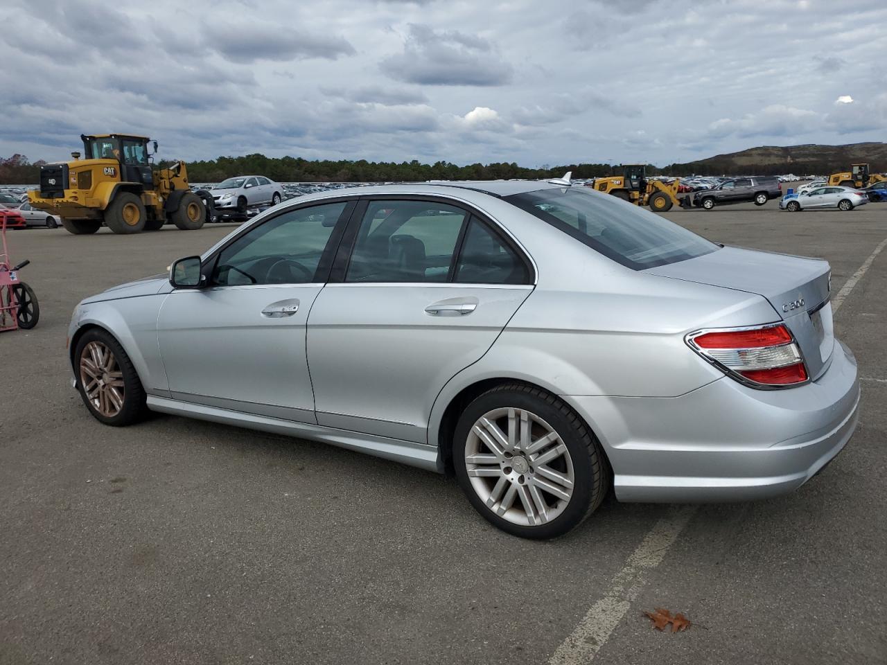 2008 Mercedes-Benz C 300 4Matic - Image 2