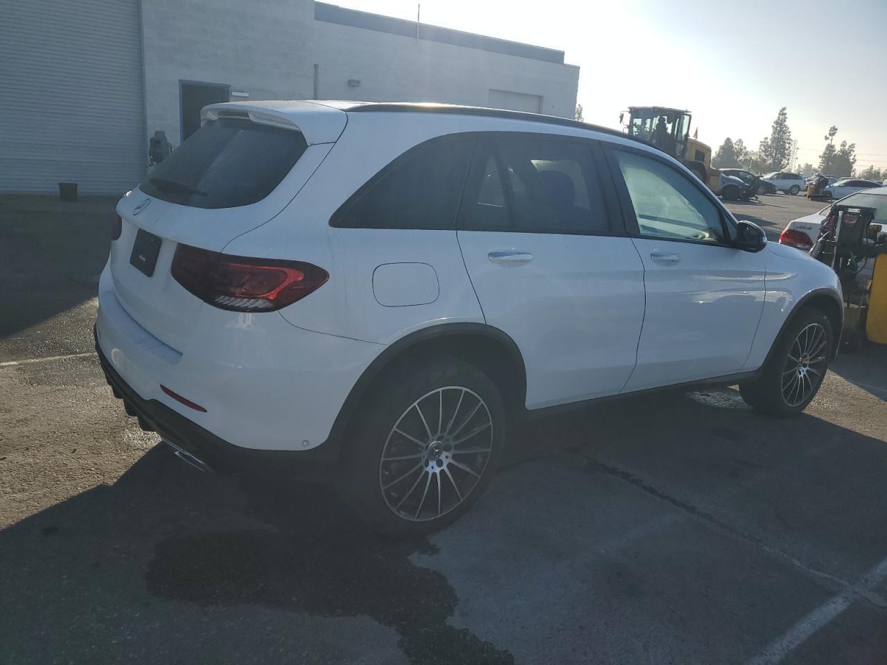 2021 Mercedes-Benz Glc 300 - Фото 3