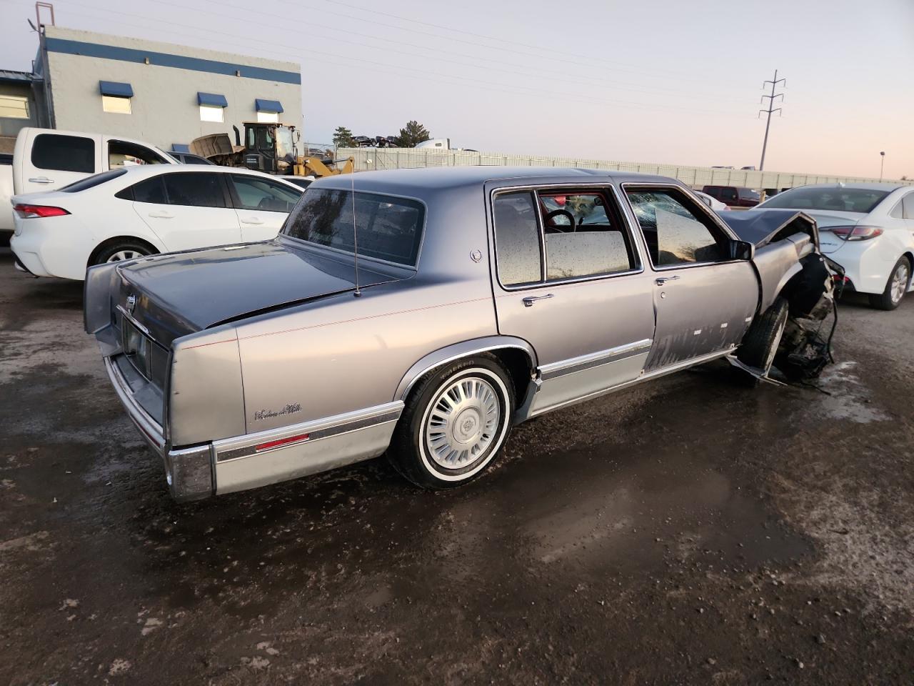 1991 Cadillac Deville - Фото 3