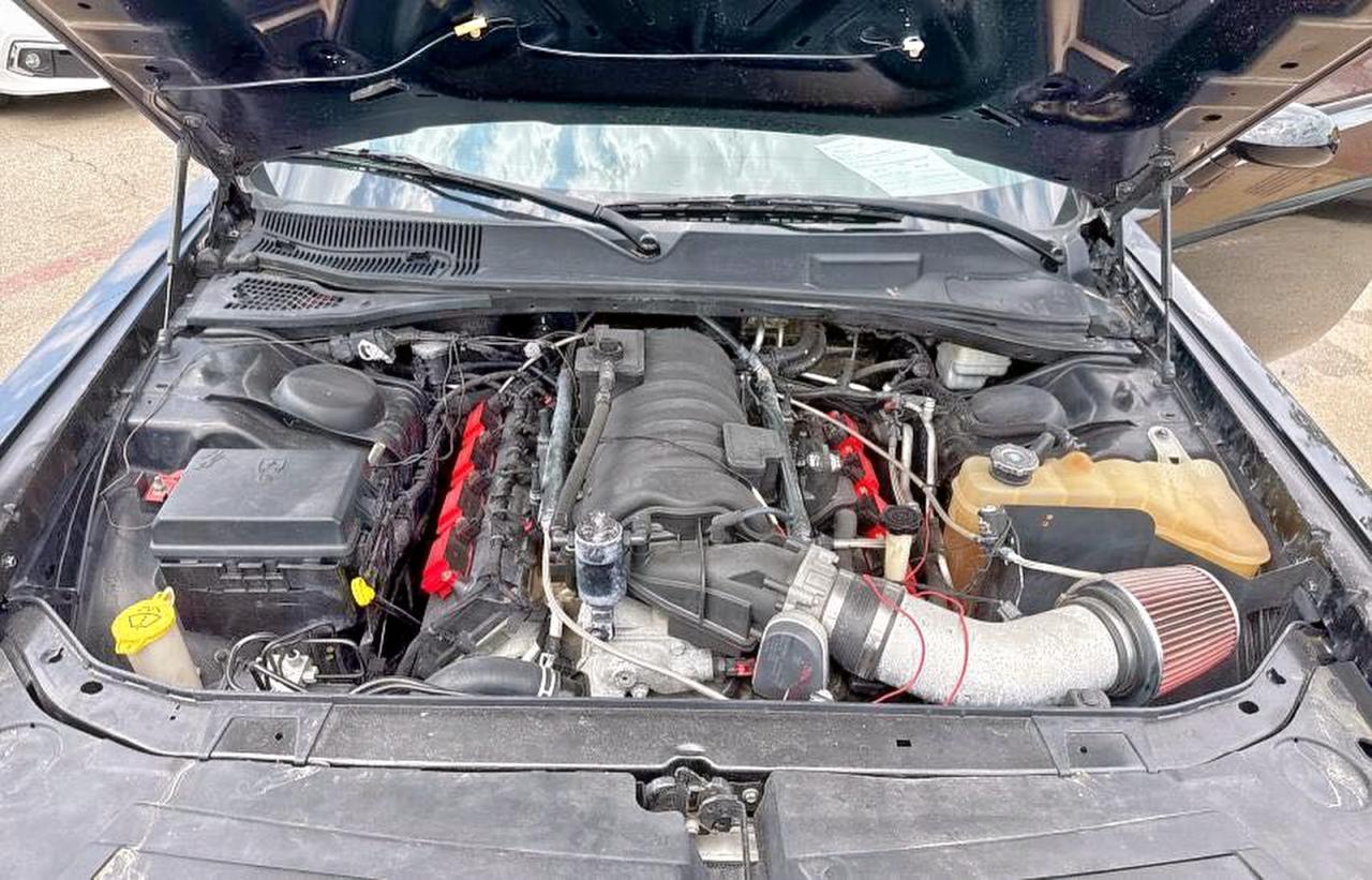 2012 Dodge Challenger Srt-8 - Image 7