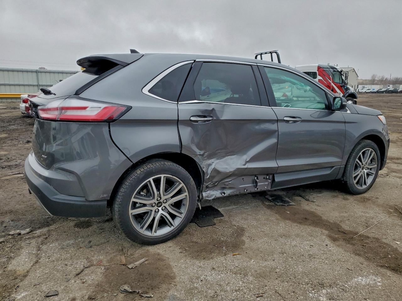 2024 Ford Edge Titanium - Фото 3