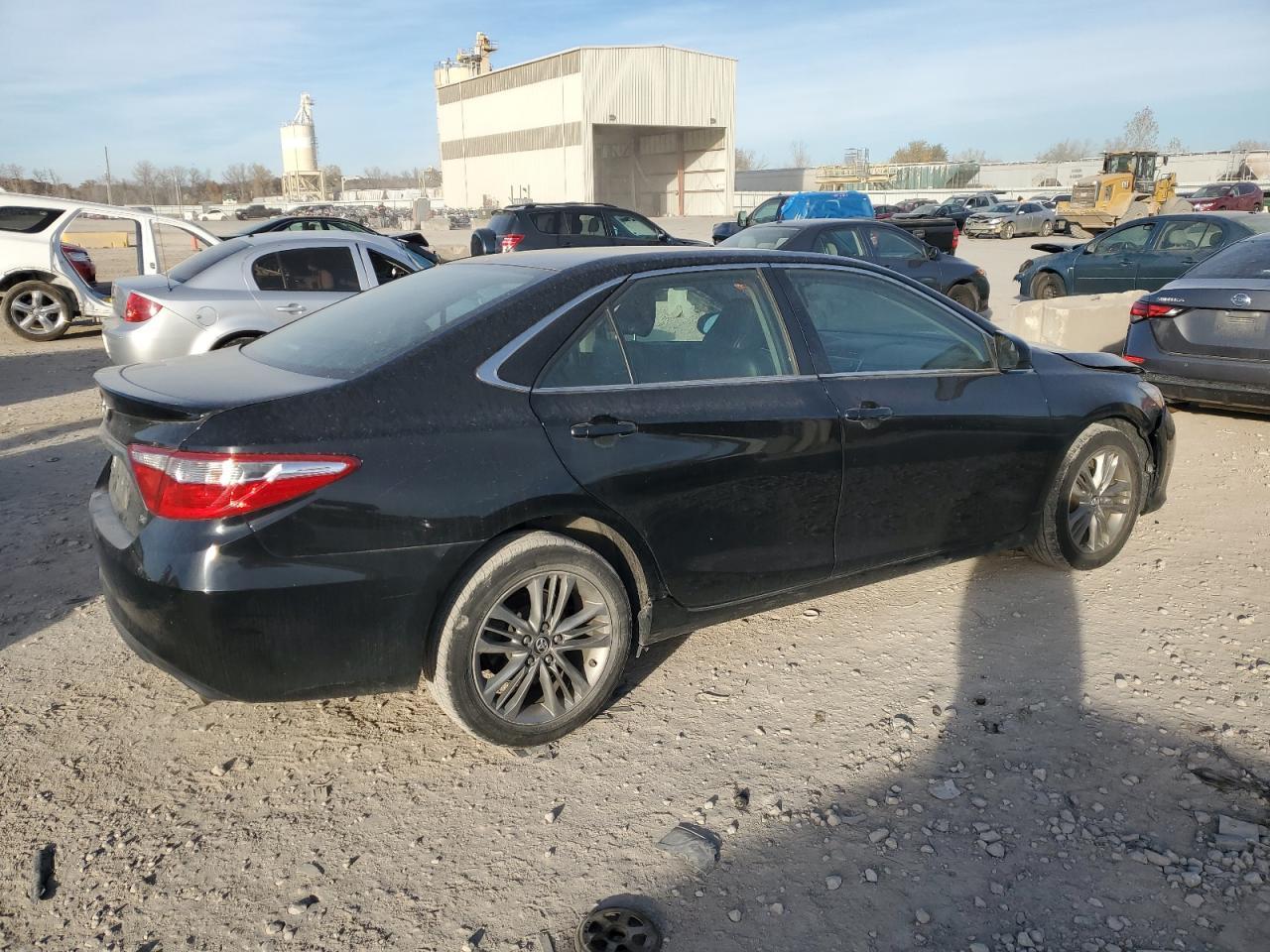 2017 Toyota Camry Le - Image 3