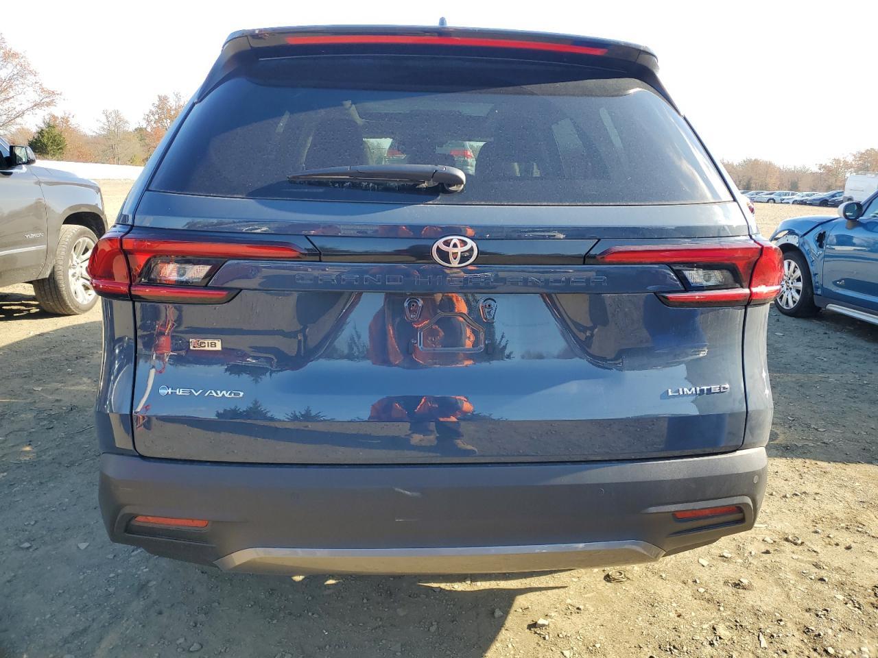 2025 Toyota Grand Highlander Hybrid Limited - Фото 6