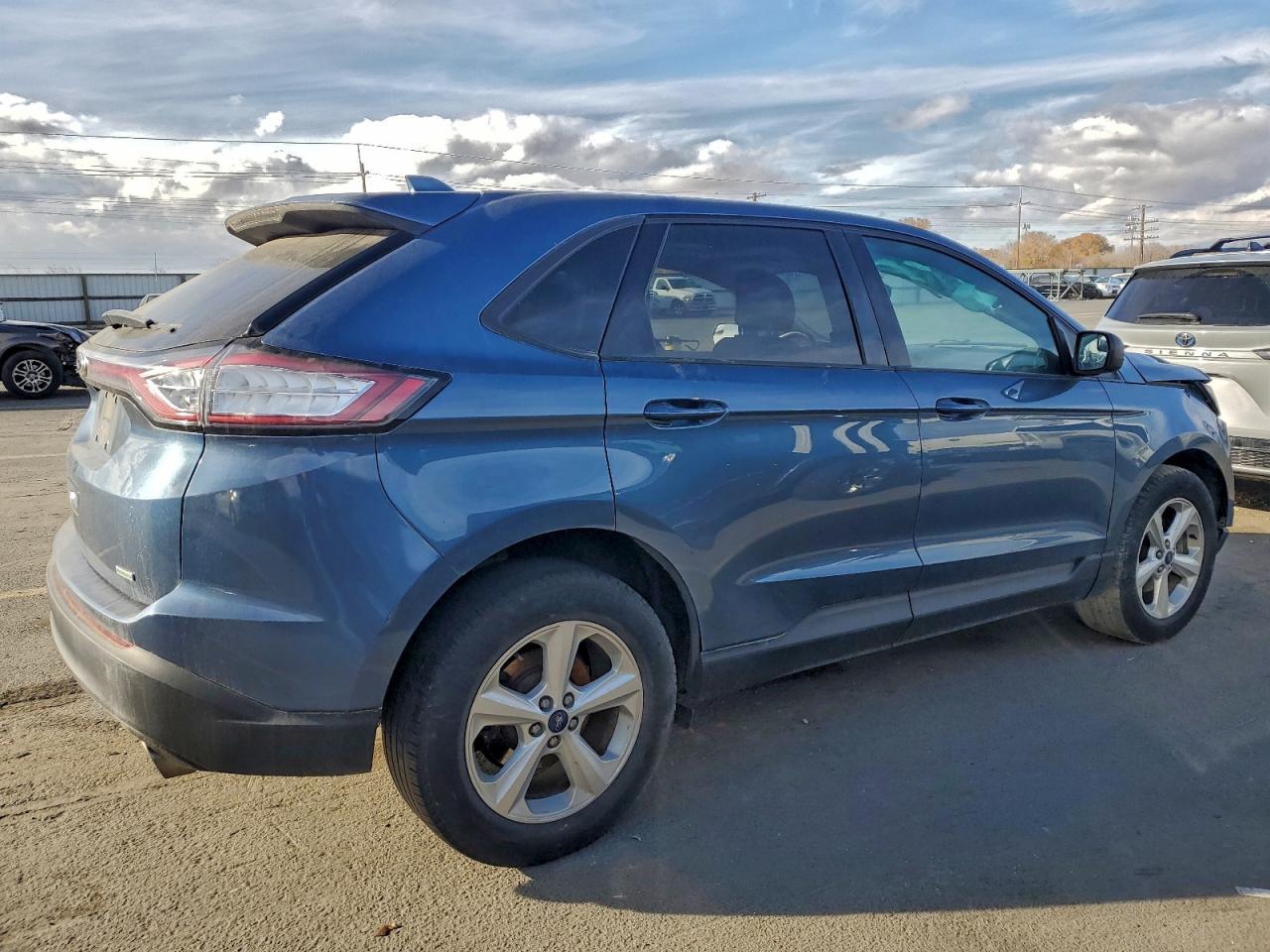 2018 Ford Edge Se - Image 3