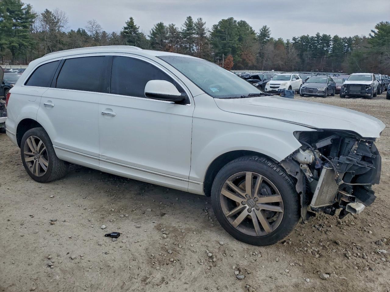 2013 Audi Q7 Premium Plus - Image 4