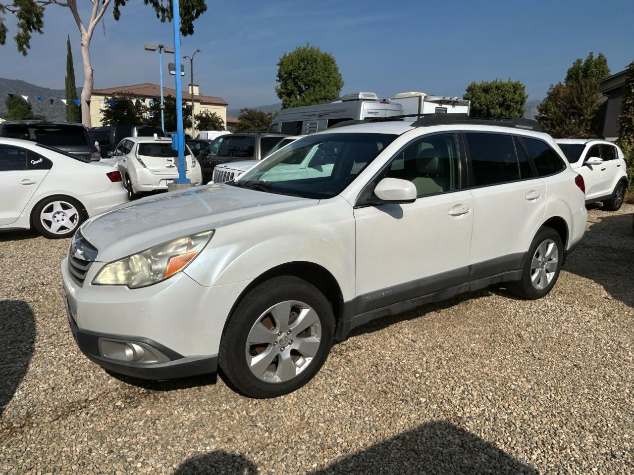 2011 Subaru Outback 2.5I Premium - Фото 2