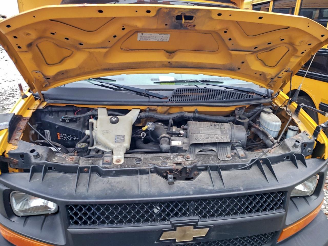 2014 Chevrolet Express School Bus - Фото 7