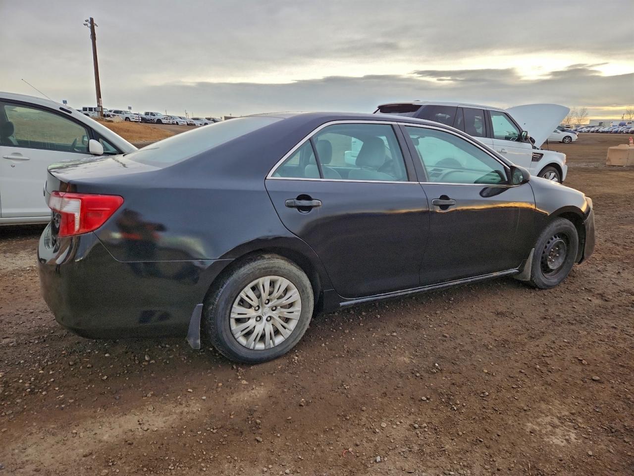 2014 Toyota Camry Hybrid - Фото 3