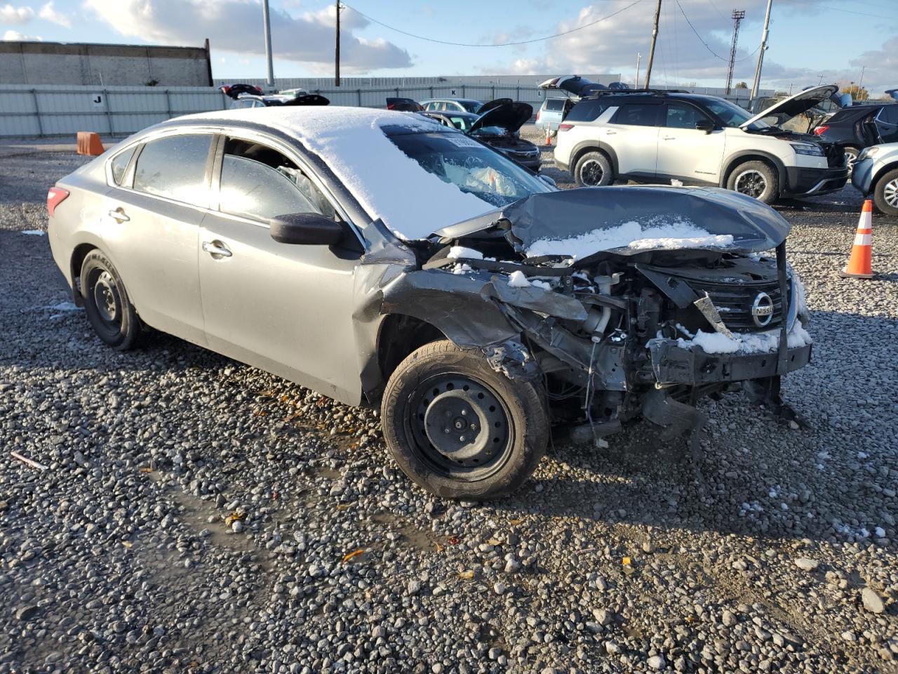 2017 Nissan Altima - Фото 4