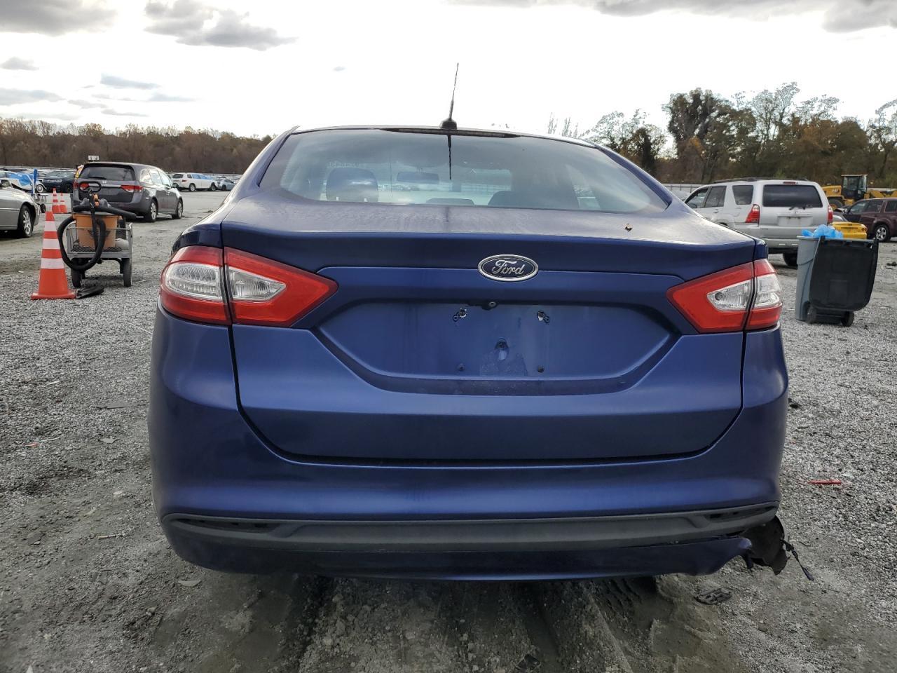 2015 Ford Fusion Se - Фото 6