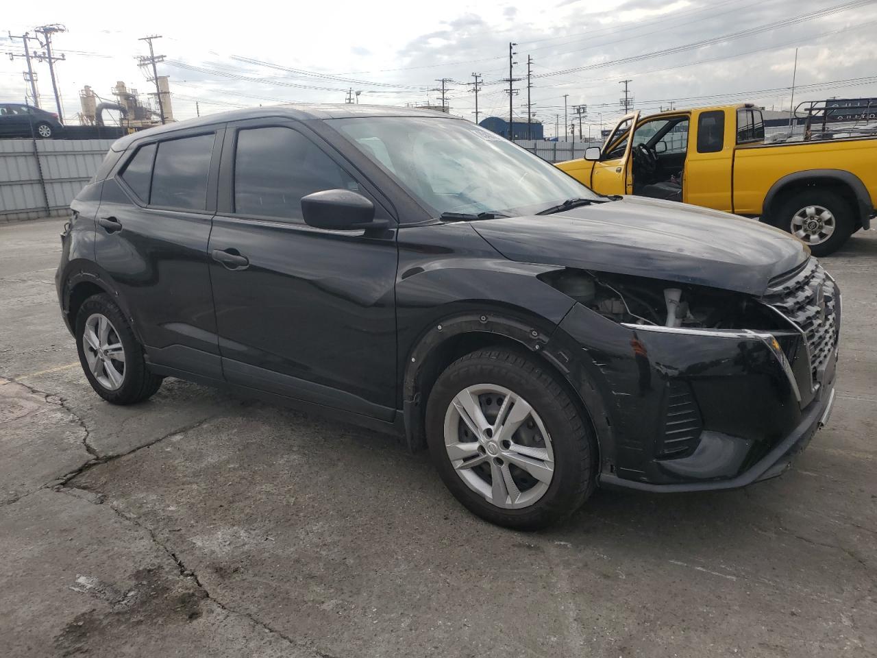 2021 Nissan Kicks S - Фото 4