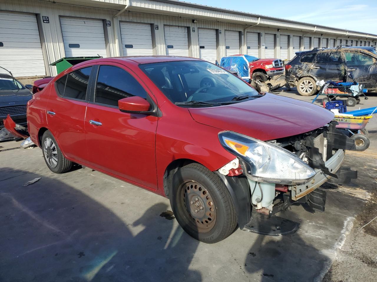 2015 Nissan Versa S - Фото 4