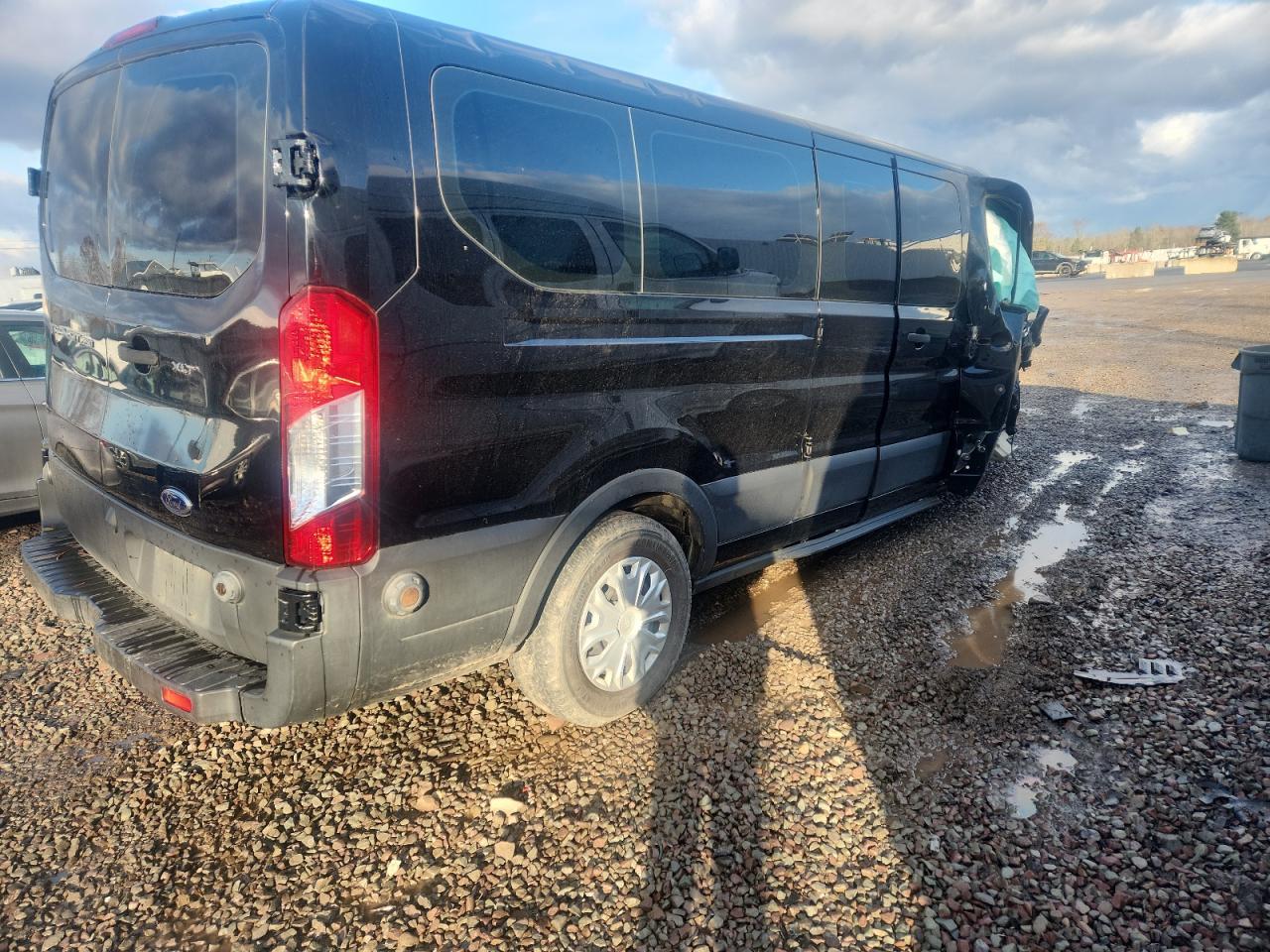 2019 Ford Transit T-350 - Image 3