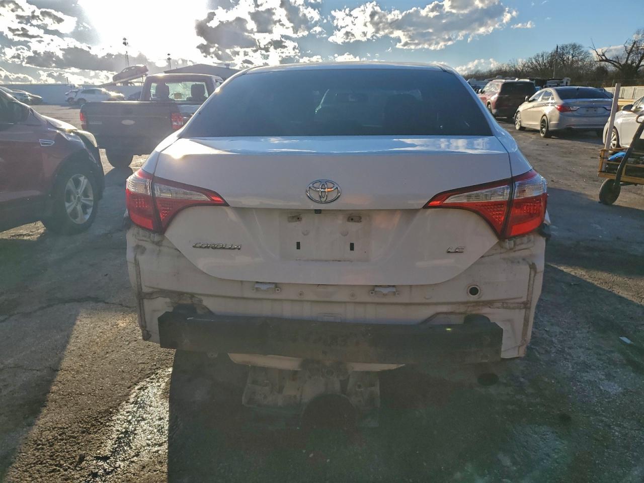 2015 Toyota Corolla L - Image 6