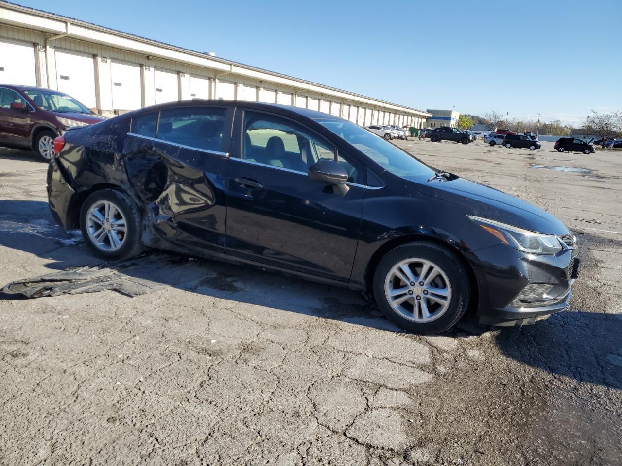 2017 Chevrolet Cruze Lt - Фото 4