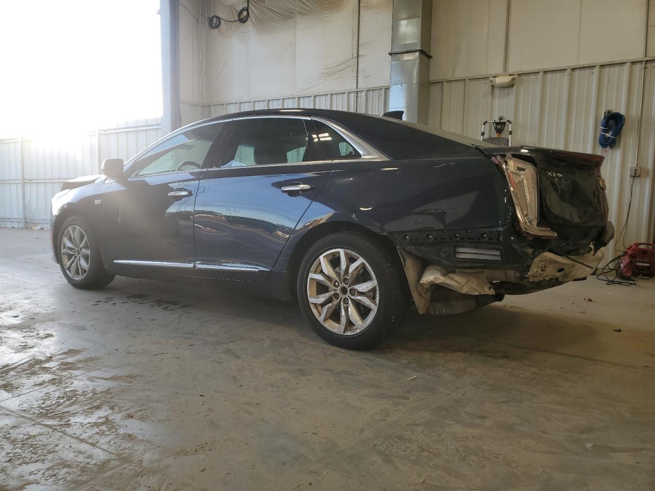 2019 Cadillac Xts Luxury - Image 2