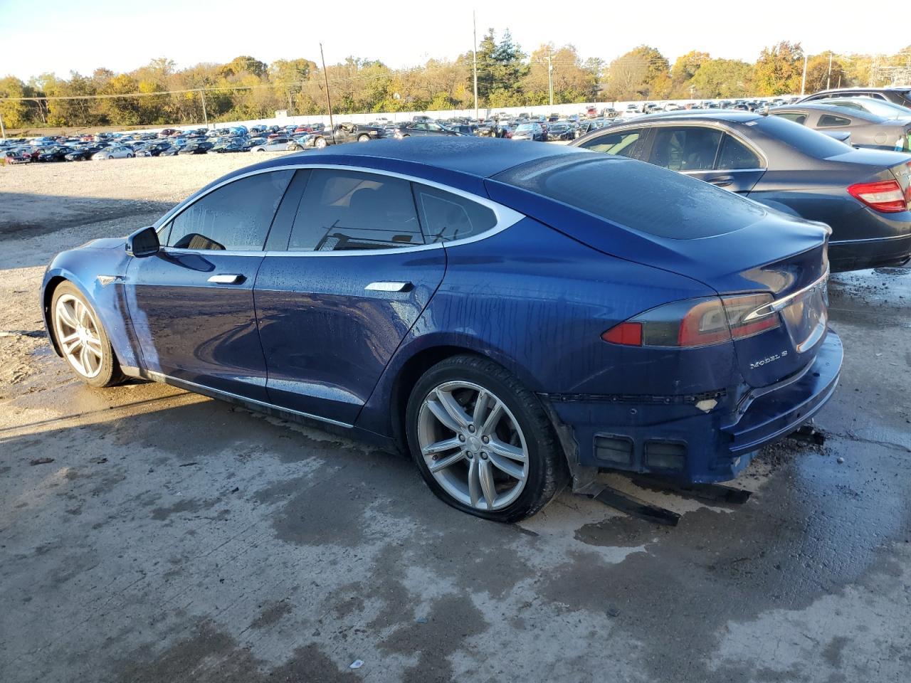 2015 Tesla Model S 90D - Фото 2