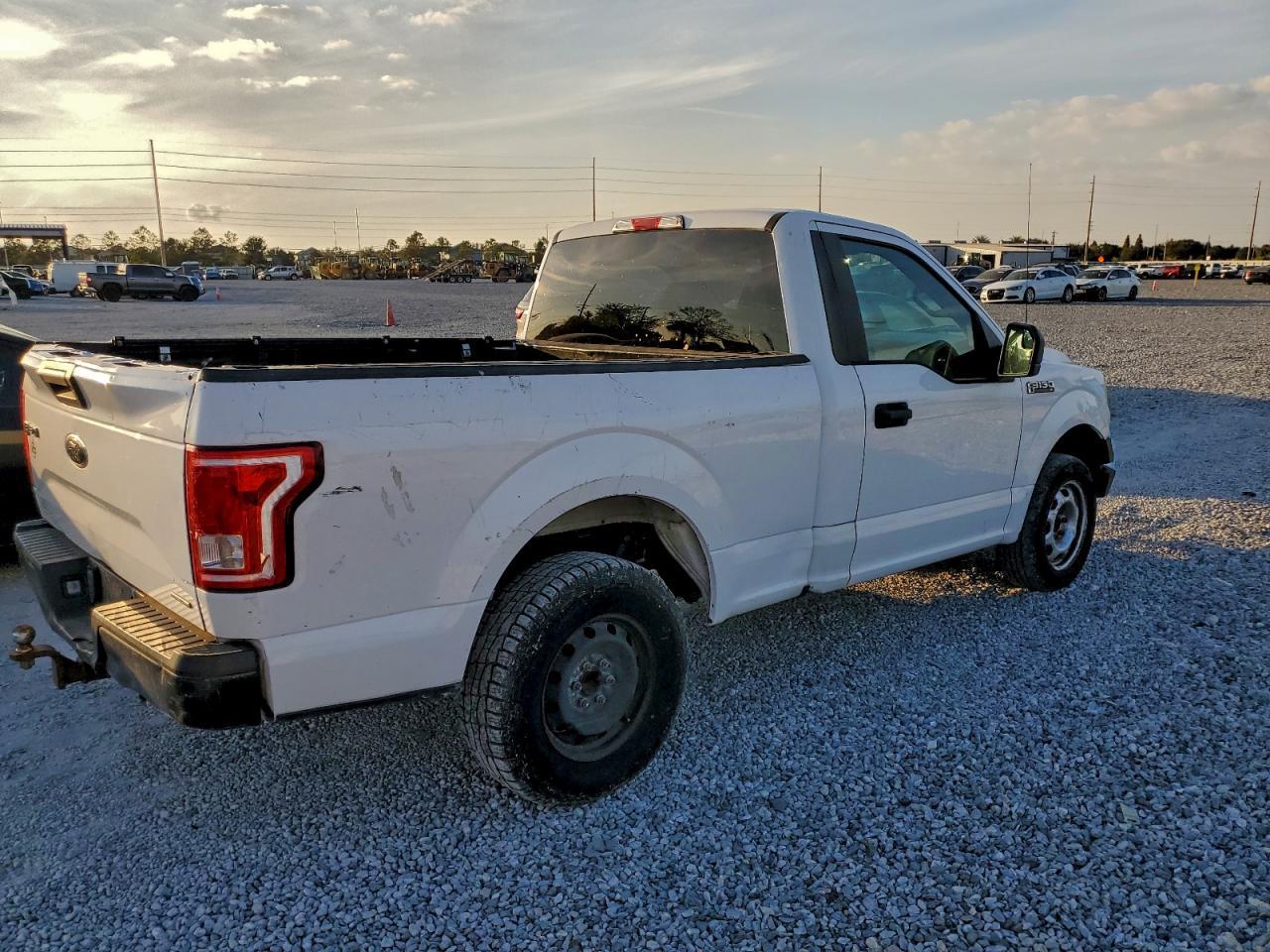 2016 Ford F150 - Фото 3