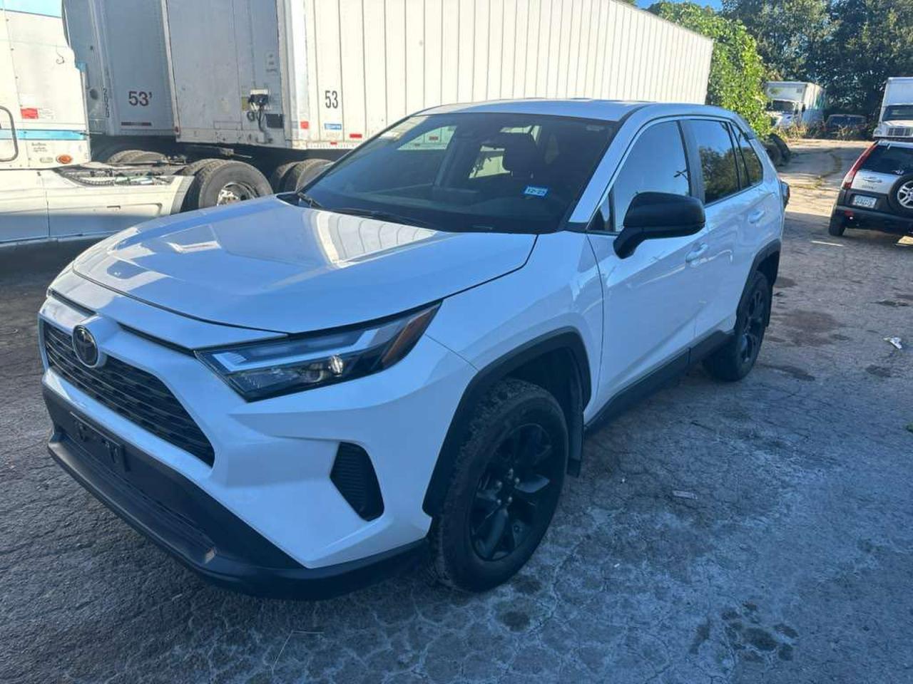 2023 Toyota Rav4 Le - Фото 2