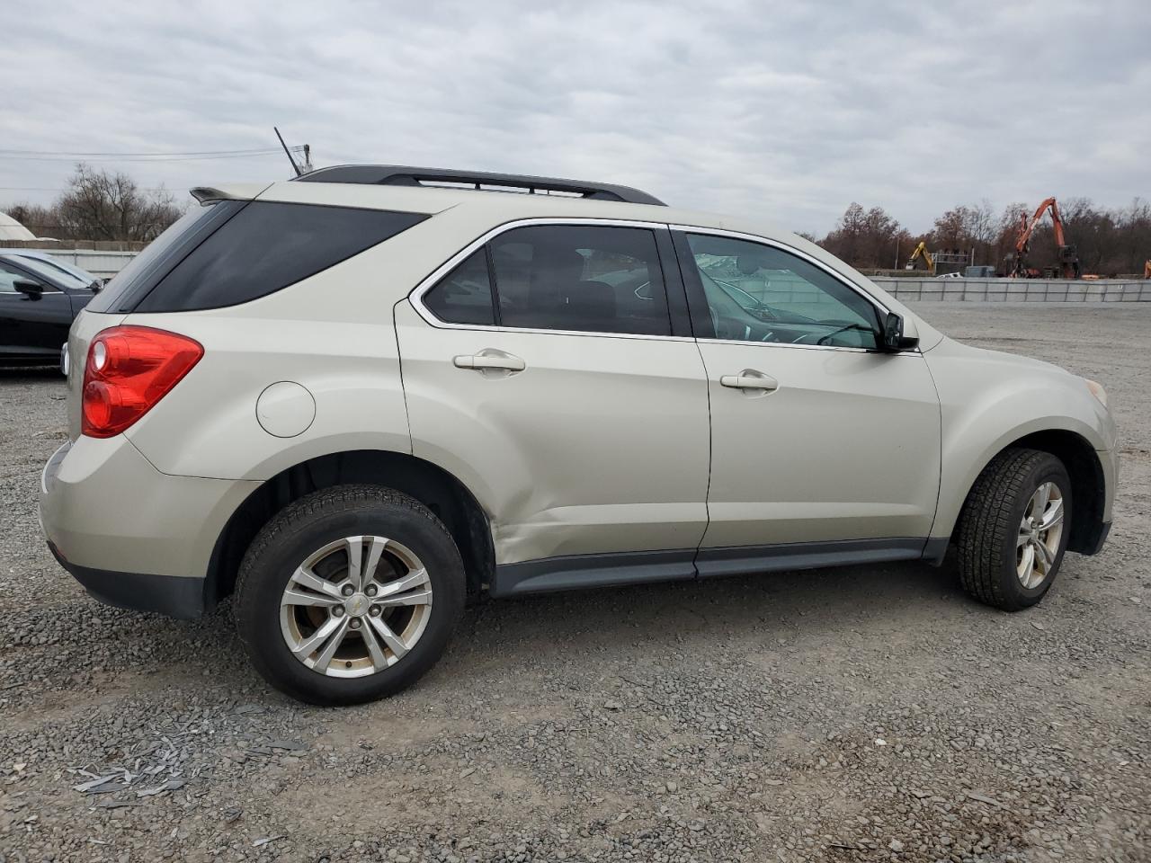 2014 Chevrolet Equinox - Image 3