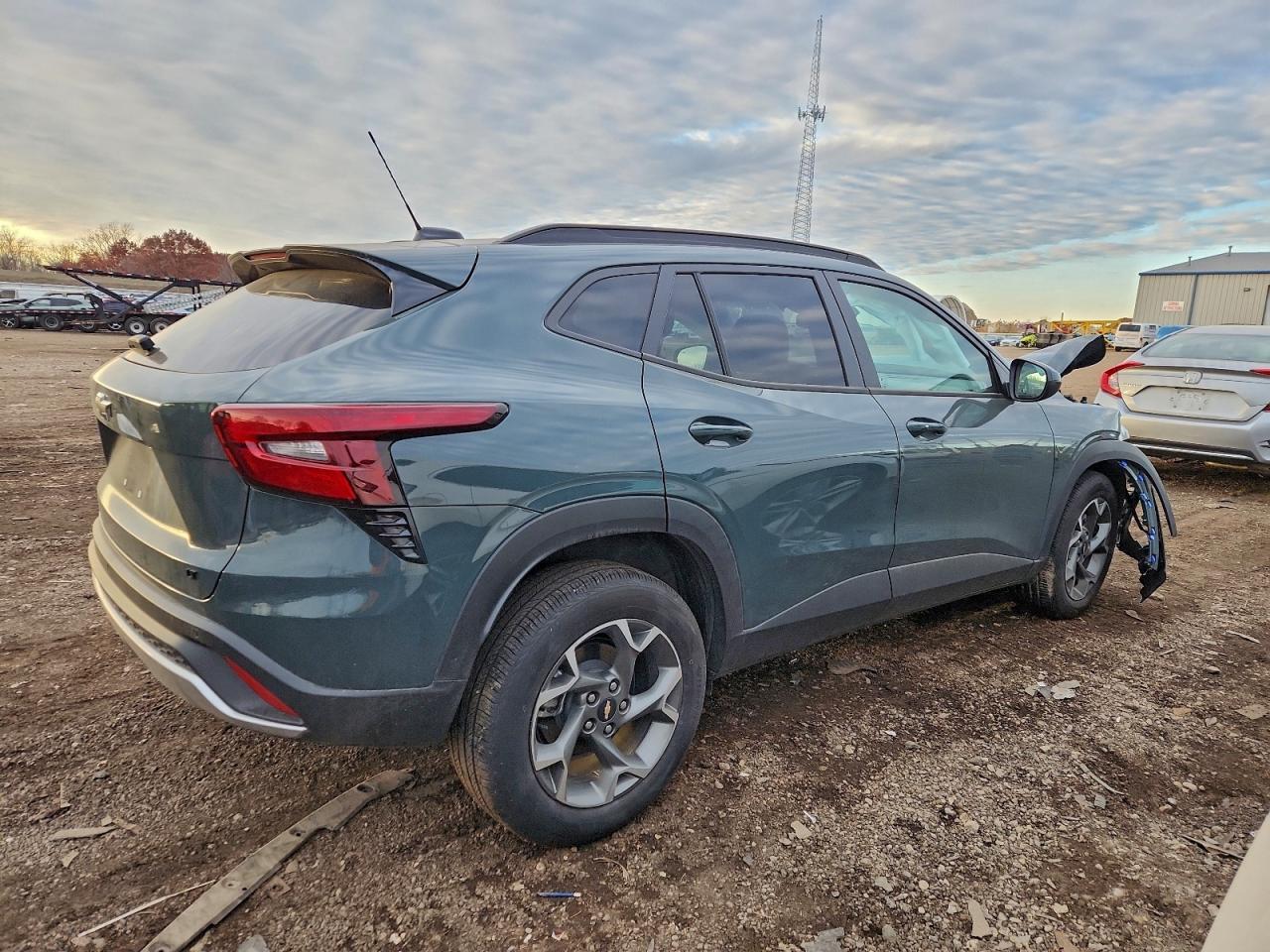 2025 Chevrolet Trax 1Lt - Image 3