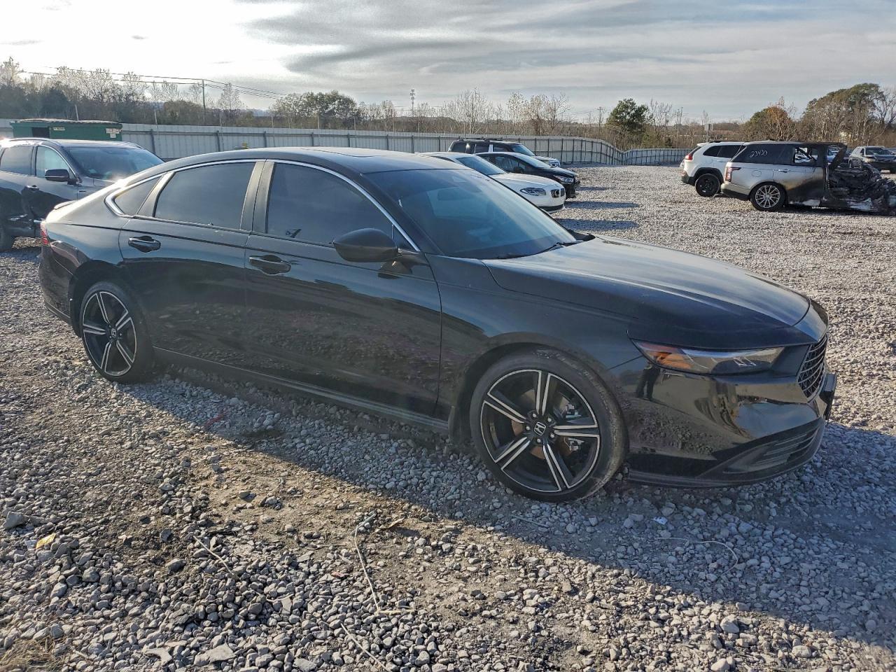 2024 Honda Accord Hybrid Sport - Image 4
