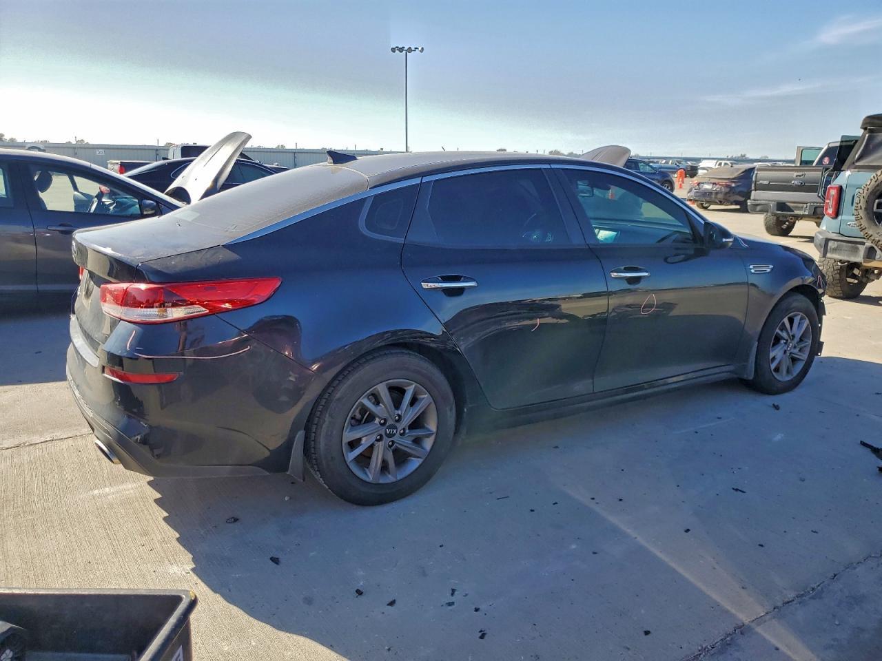 2019 Kia Optima Lx - Фото 3