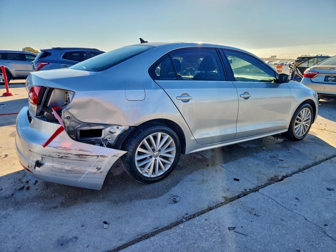 2011 Volkswagen Jetta Sel - Image 3