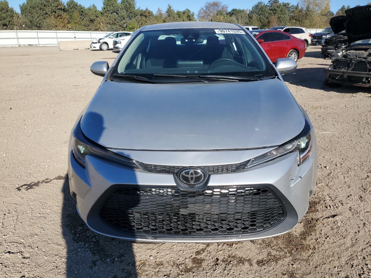 2022 Toyota Corolla Le - Image 5