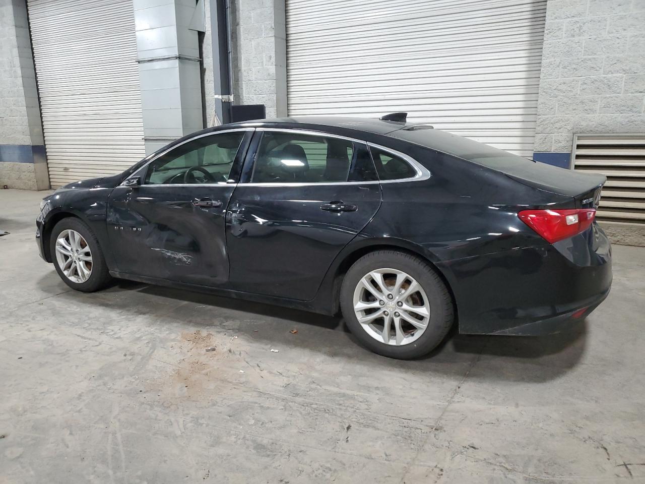 2016 Chevrolet Malibu Lt - Image 2