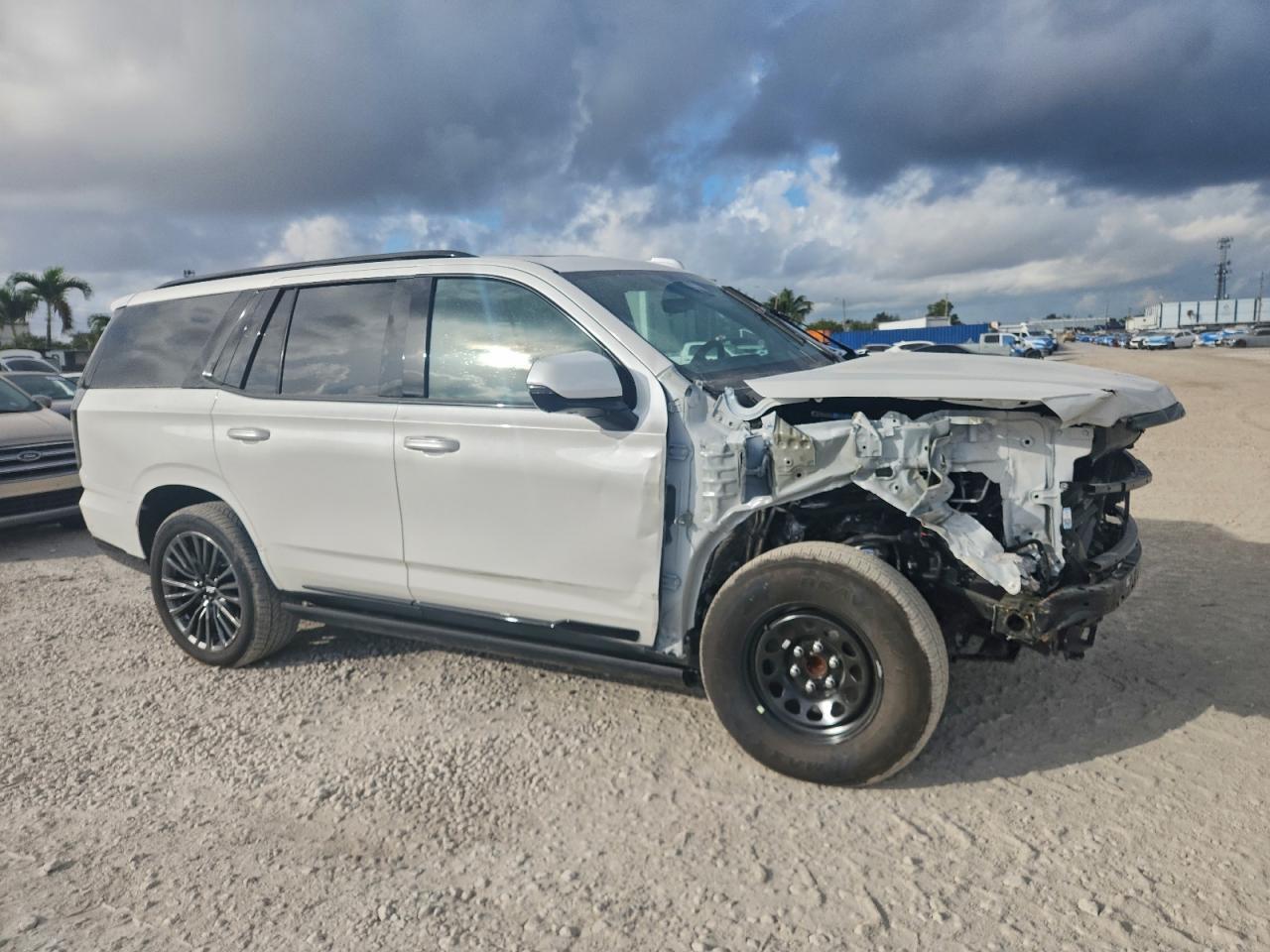 2025 Cadillac Escalade Sport Platinum - Image 4